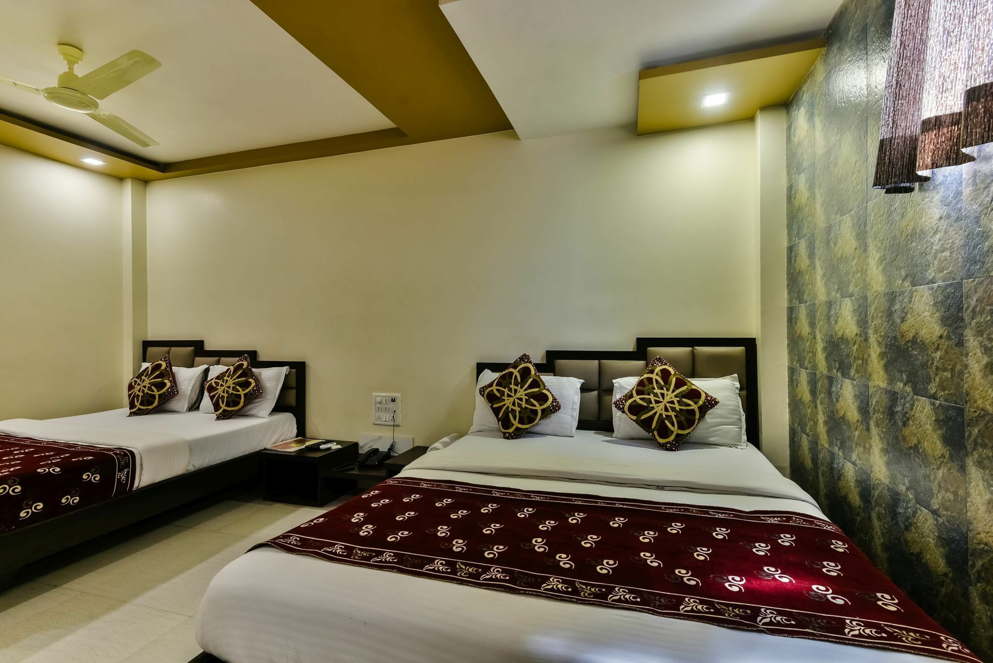 Hotel Guestinn Residency Mumbai Luaran gambar