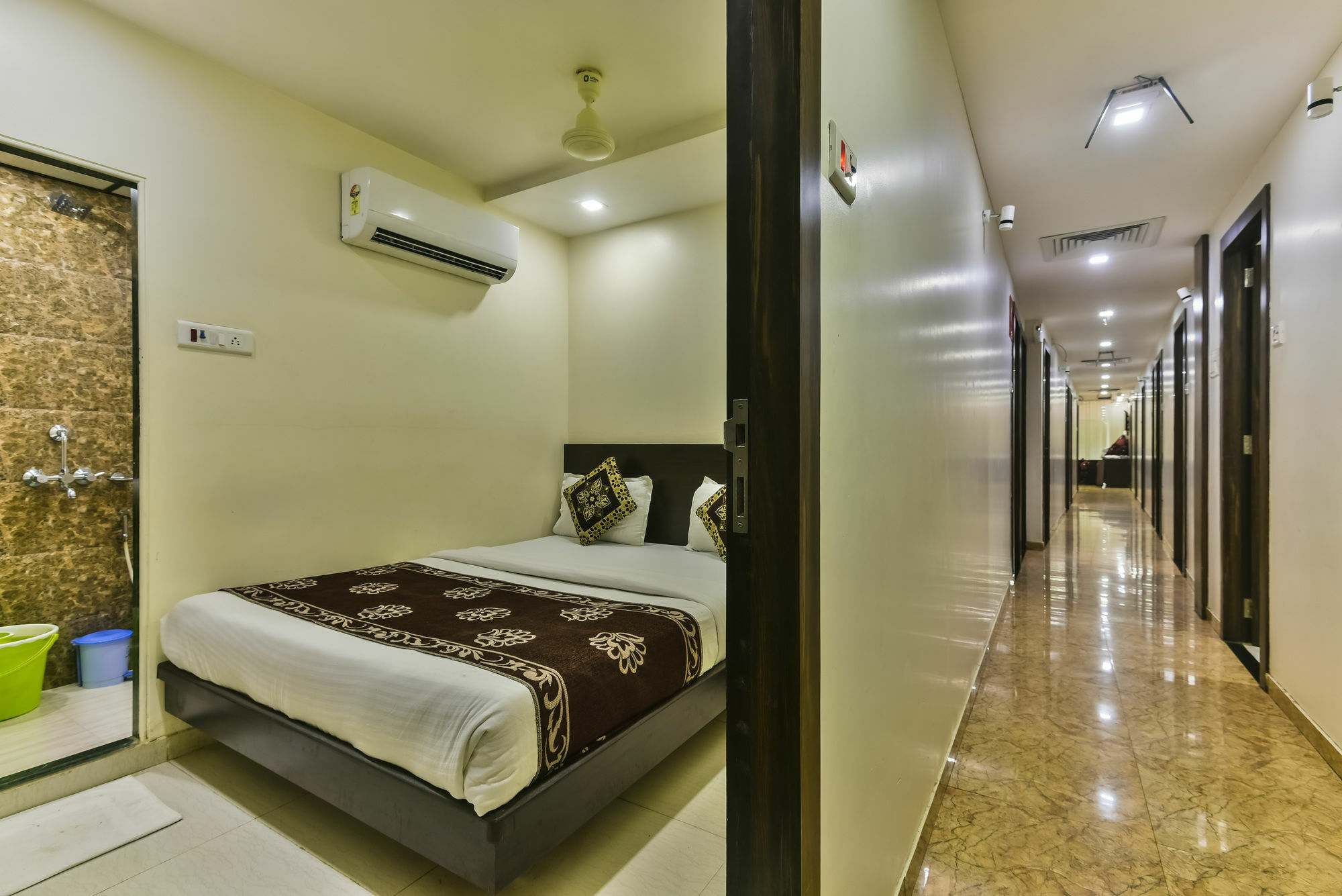 Hotel Guestinn Residency Mumbai Luaran gambar