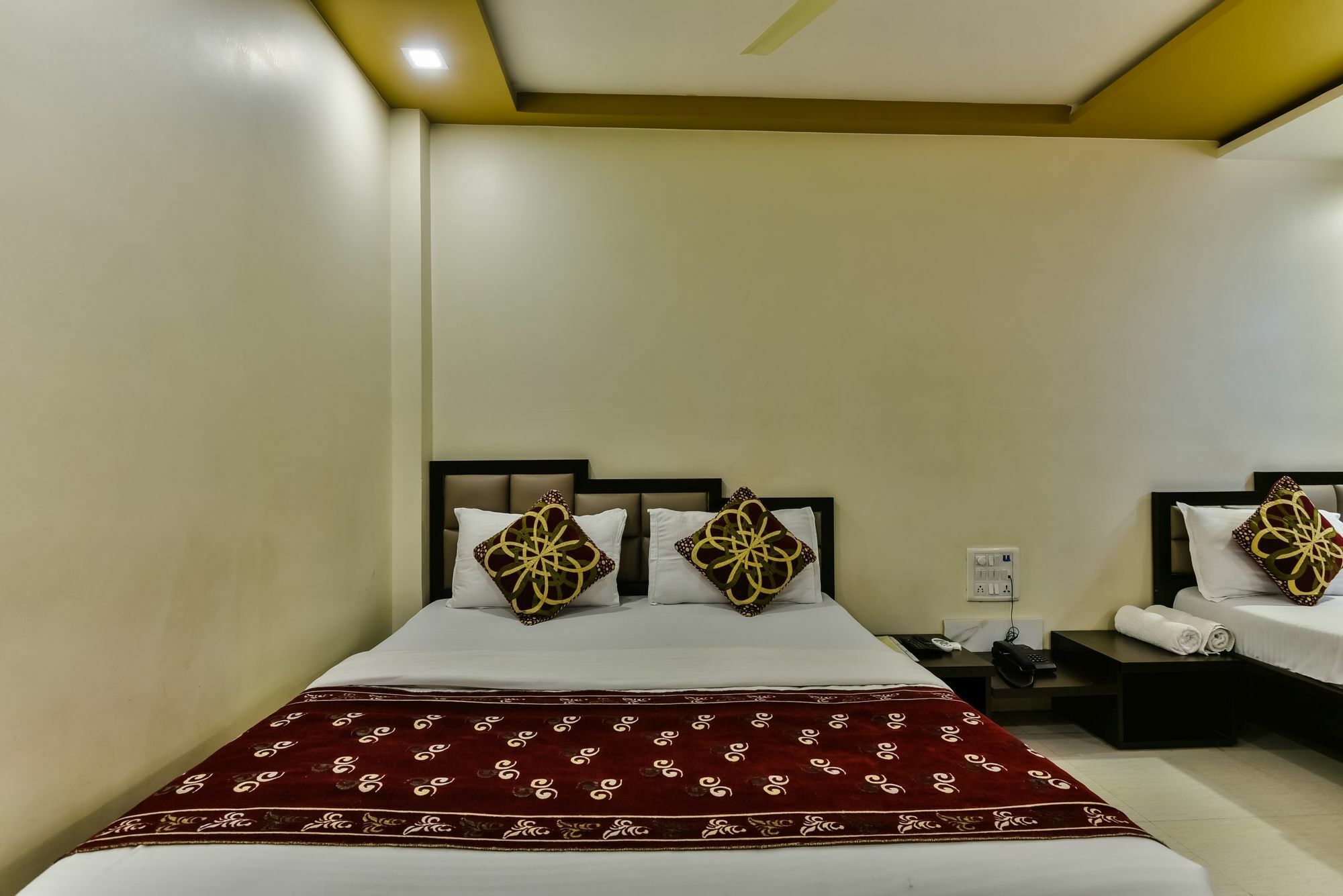 Hotel Guestinn Residency Mumbai Luaran gambar