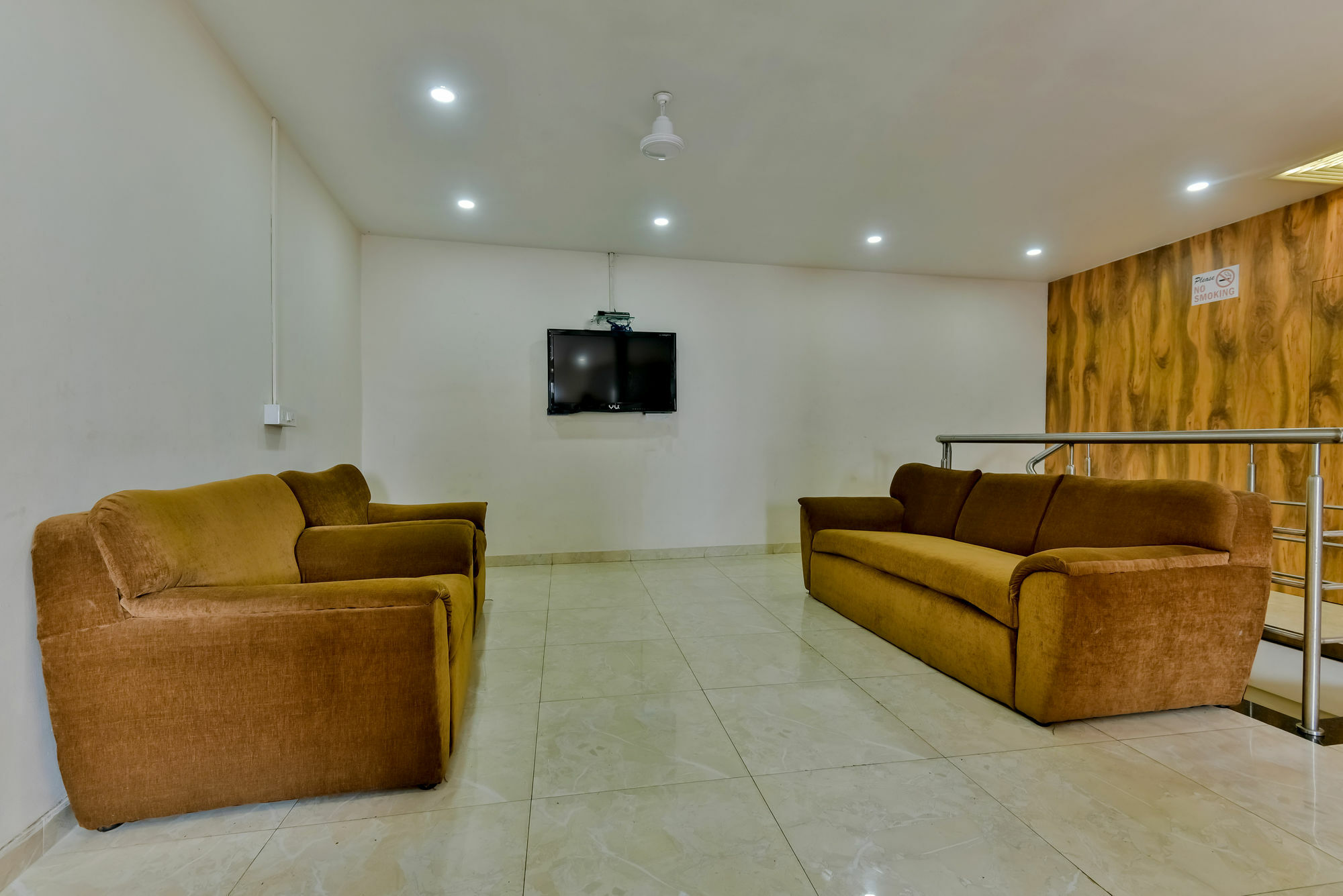 Hotel Guestinn Residency Mumbai Luaran gambar